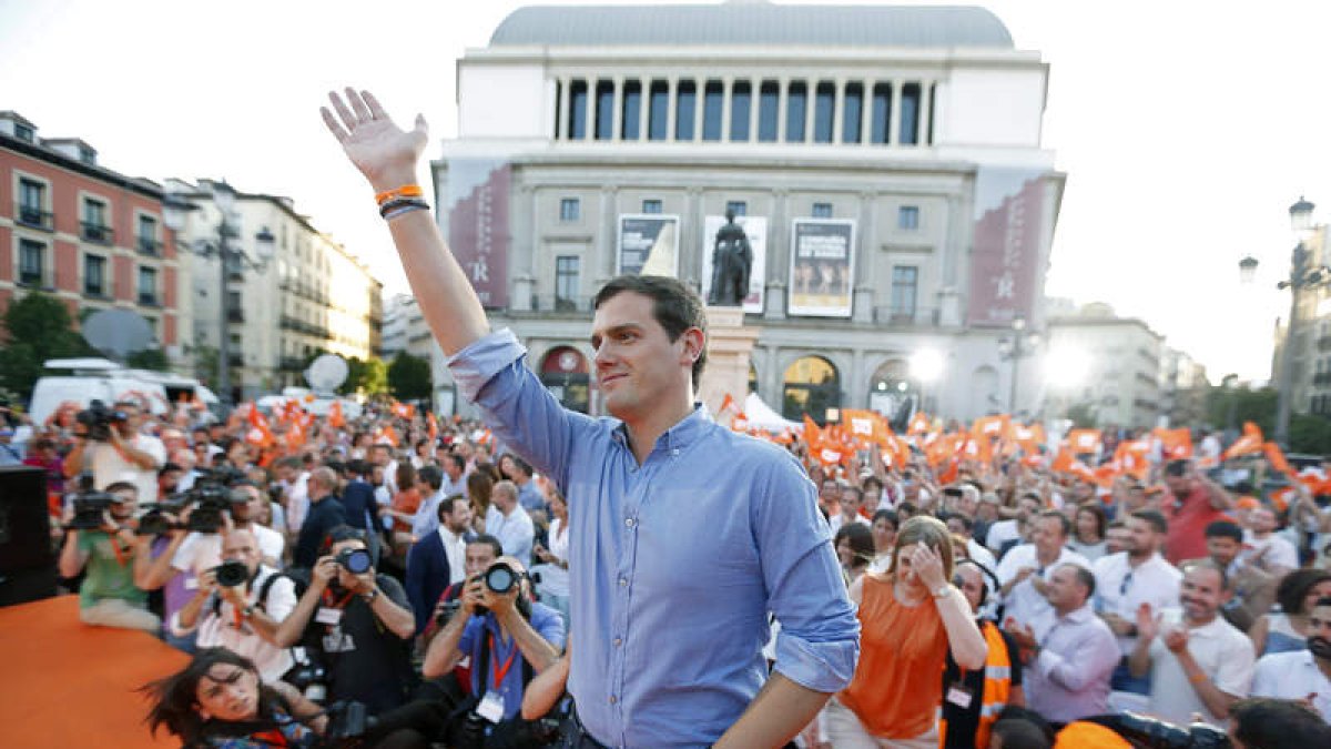 Albert Rivera cerró en la plaza de Ópera de Madrid. HIDALGO