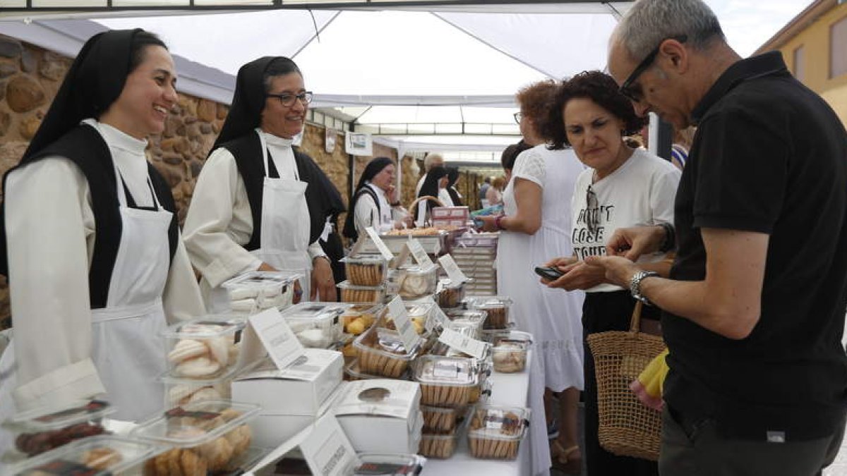 La Feria de los Dulces regresará a Gradefes el tercer fin de semana de agosto. JESÚS F. S.
