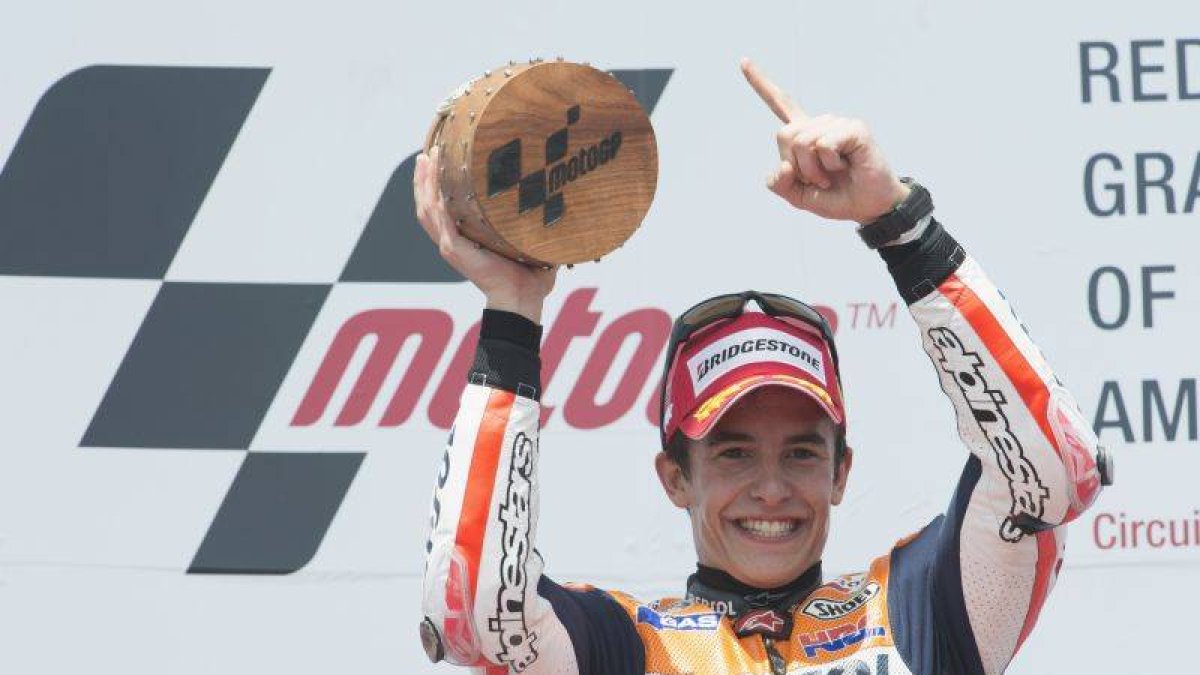 Márquez celebra la victoria lograda en Austin.