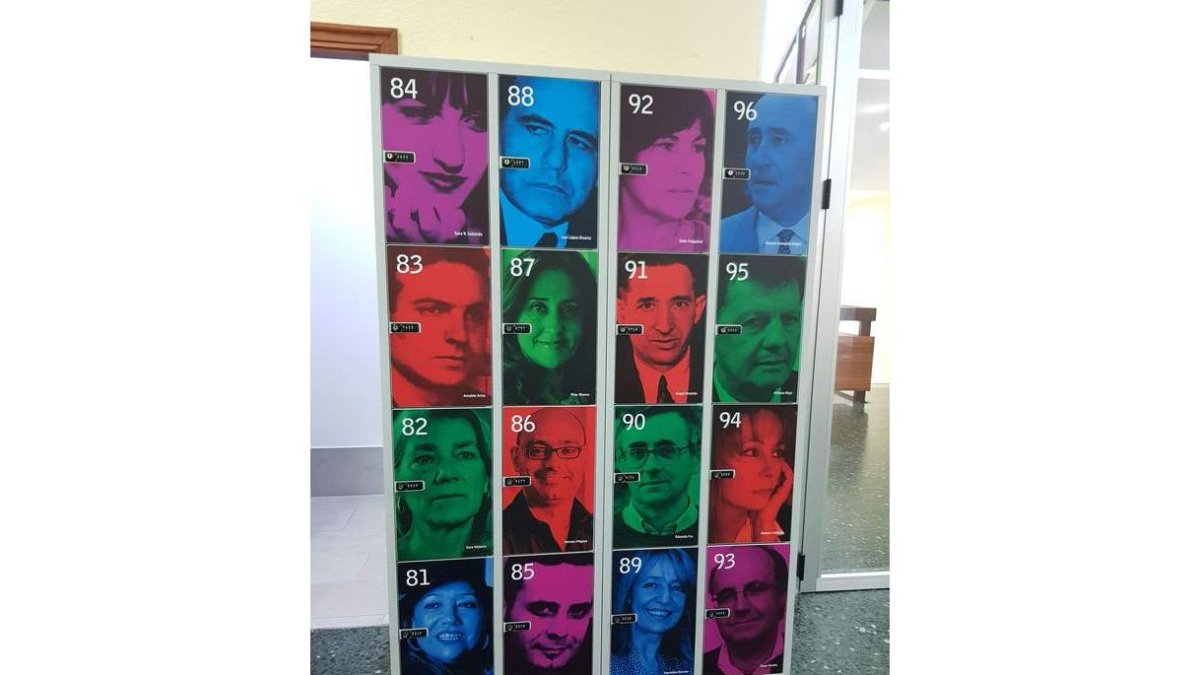 Las taquillas reproducen la imagen de poetas y narradores. DL