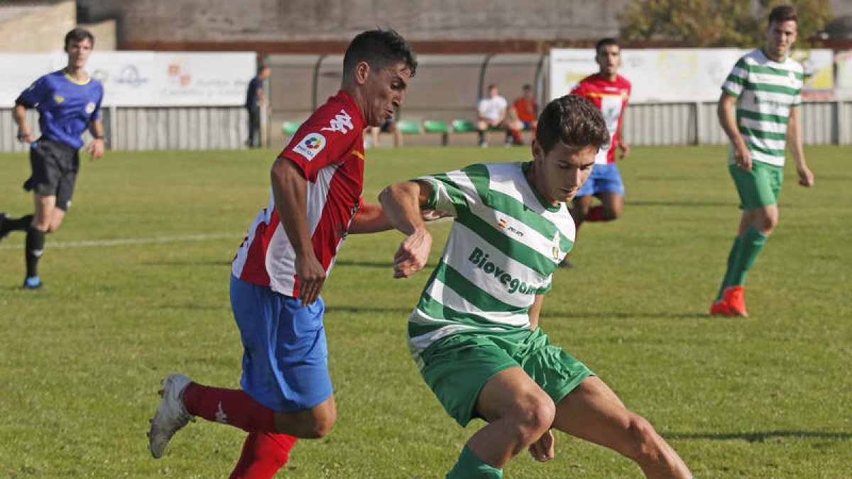 El equipo virginiano se vio superado en la segunda mitad por el vallisoletano y cedió un empate. F. OTERO