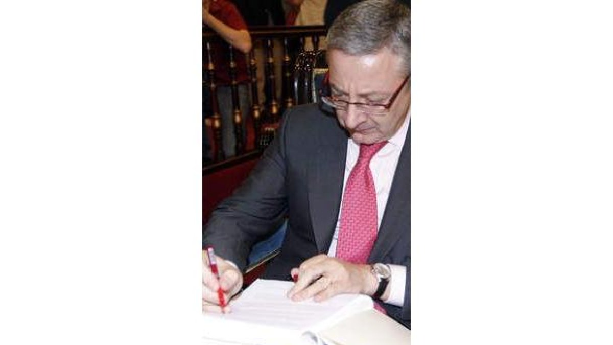 Blanco, el lunes en su comparecencia en el Senado.