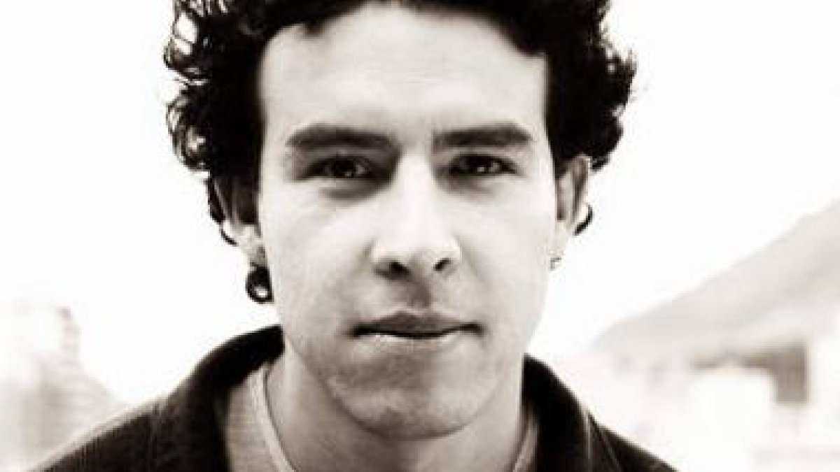 El artista colombiano Andrés Correa.