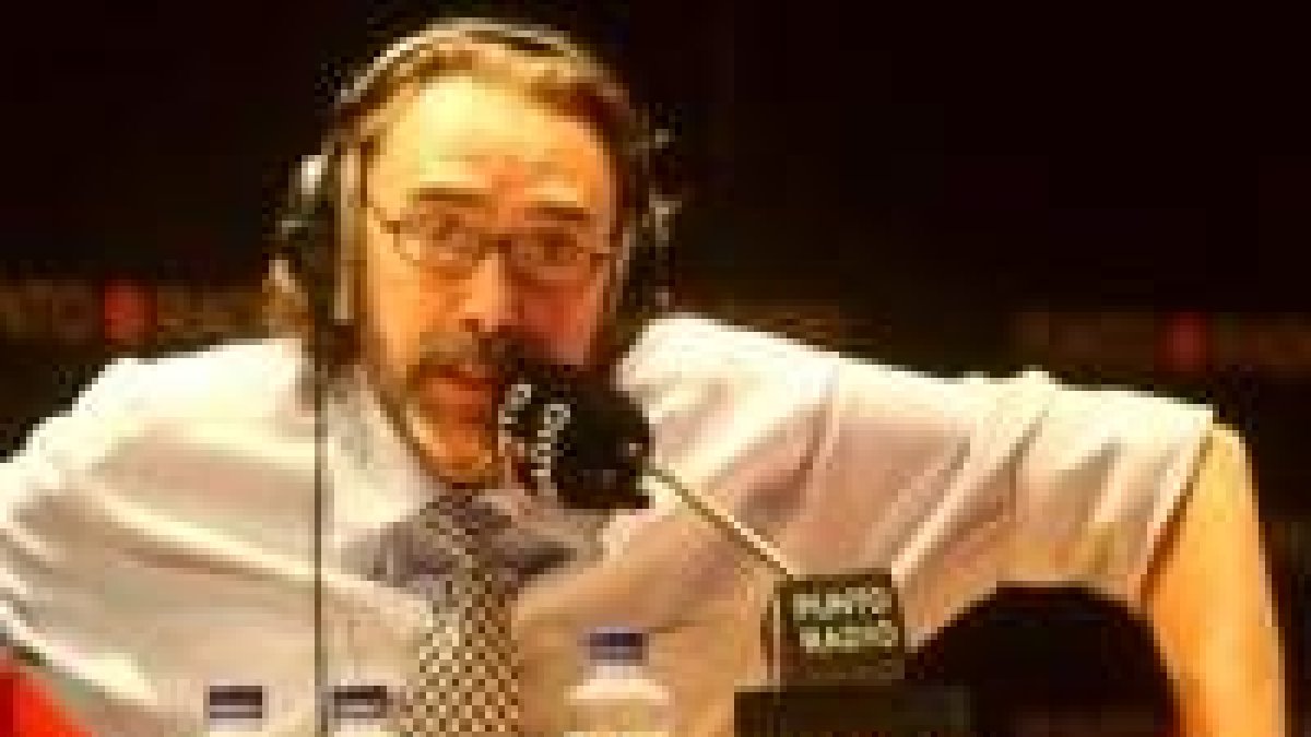 Arriba, La Inmaculada y debajo Navaliegos con Del Olmo y Riesco