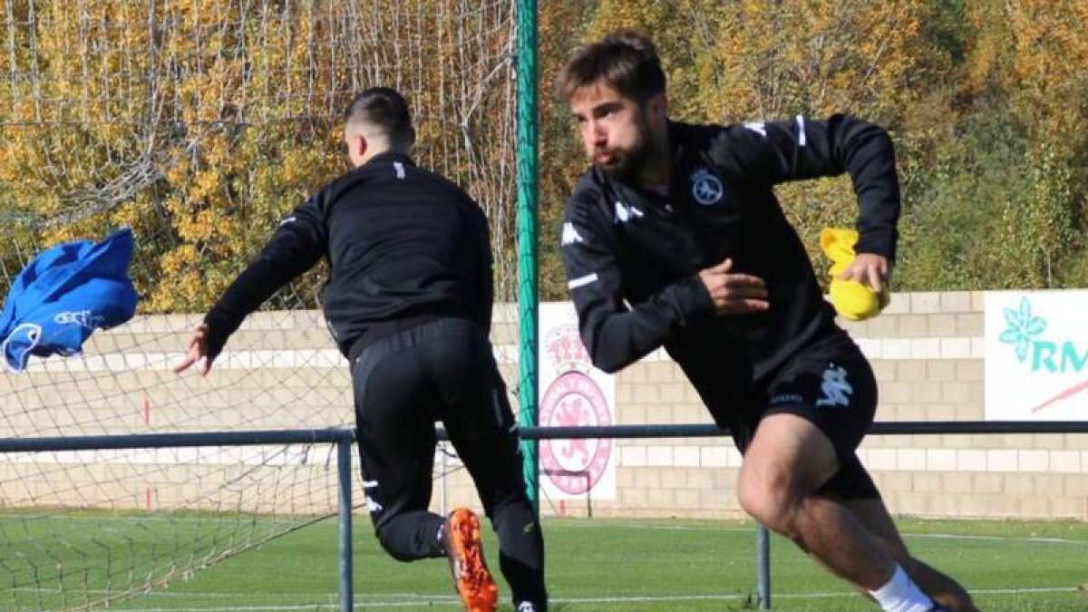 Sergio Marcos se encontró en una posición más cómoda el pasado domingo ante el Langreo. CYDL