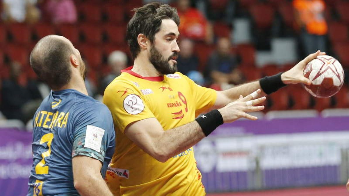 El central de la Selección española, Raúl Entrerríos, en el partido ante Brasil.