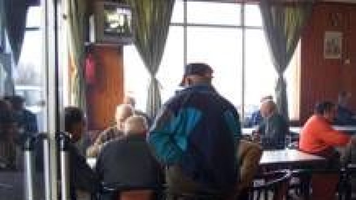 Aspecto que ofrecía ayer el Bar Jere, donde Raúl Centeno había estado hace apenas dos semanas