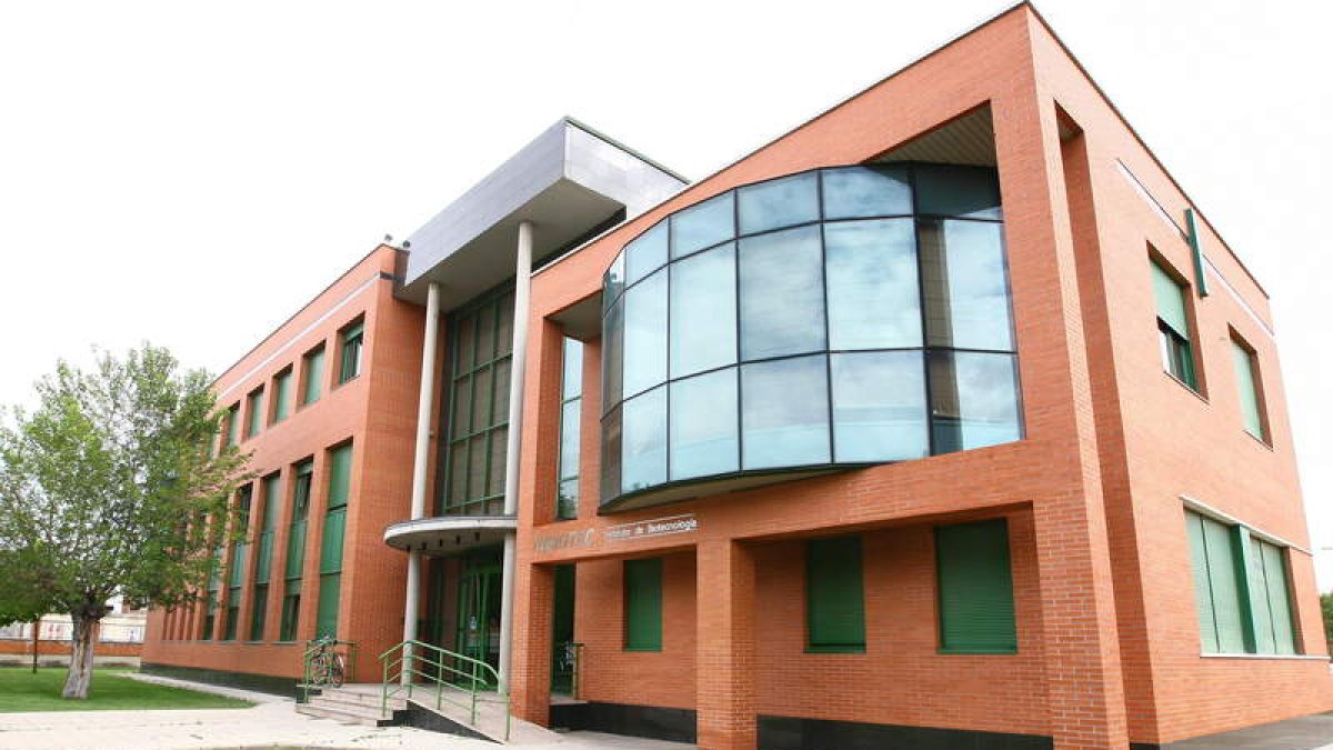 Exterior de la sede de Inbiotec. RAMIRO