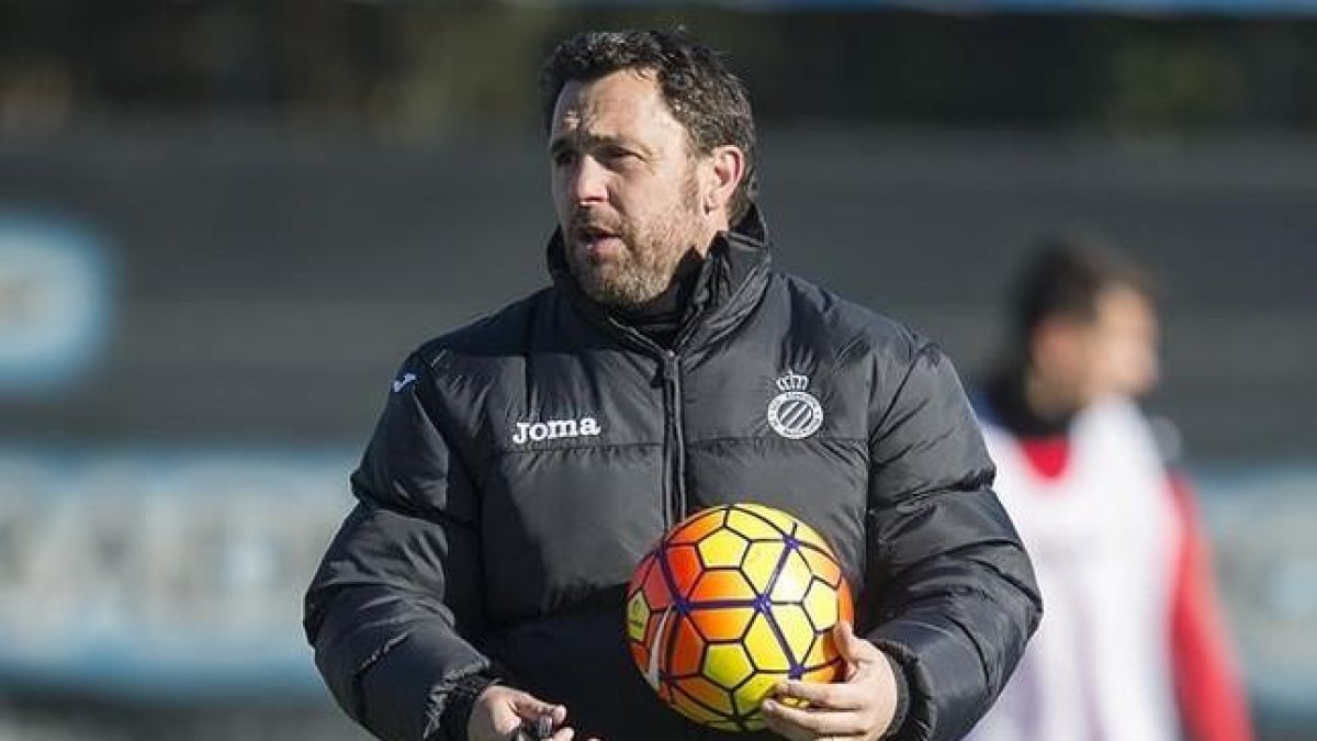 Sergio González, durante una sesión de entrenamiento en la ciudad deportiva Dani Jarque.