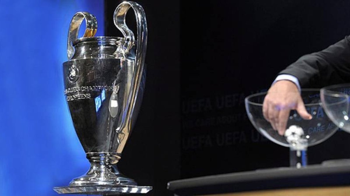 Sorteo de la Champions del 2010 en Nyón.