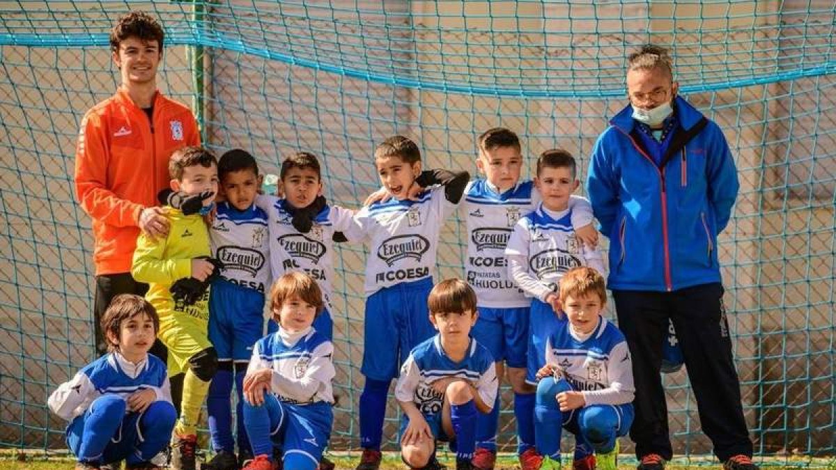 Formación del equipo del León CF que milita en la 1.ª División Provincial Prebenjamín. DL