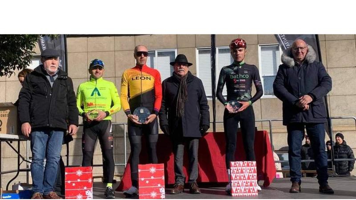 La Carrera del Pavo sumó una nueva edición con una participación destacada tanto en número como en la calidad de los ciclistas. DL