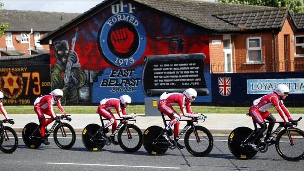 El Katusha de Purito Rodríguez, por los alrededores de Belfast.