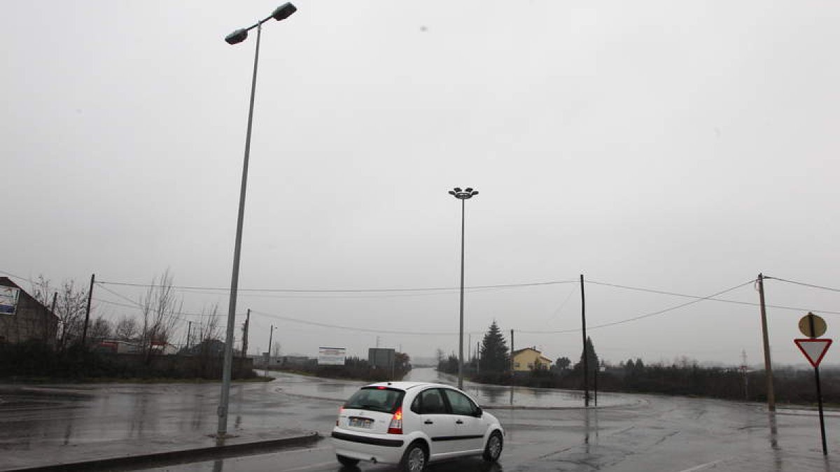 Entrada al centro logístico de Ponferrada.