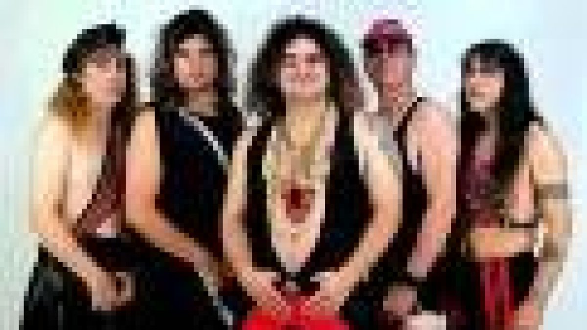 El estrambótico grupo Mojinos Escozíos actuará en Santa María