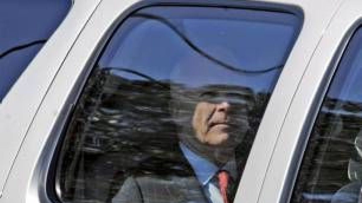 John McCain podría estar detrás de las presiones de los republicanos contra el plan de Bush