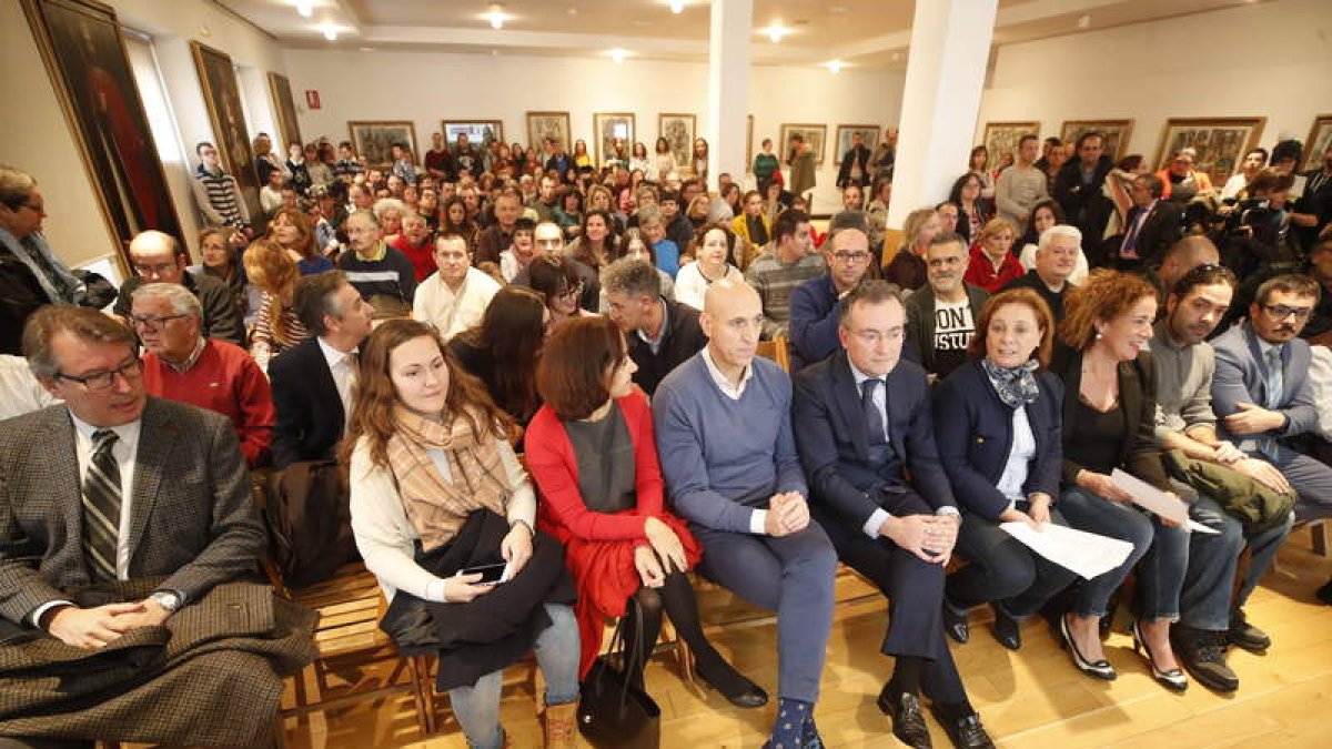 Asistentes a la celebración del Día Internacional de la Discapacidad. RAMIRO