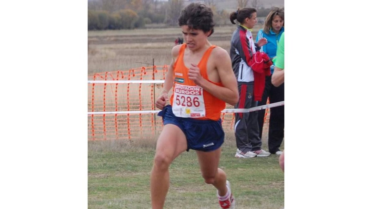 Raúl ha brillado en el cross y ahora espera hacerlo en la pista.
