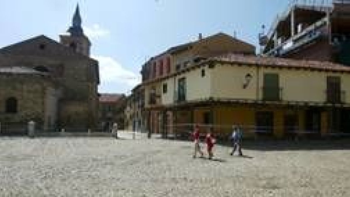 Plaza del Grano, una de las zonas donde el Ayuntamiento pretende iniciar los trabajos del ARI