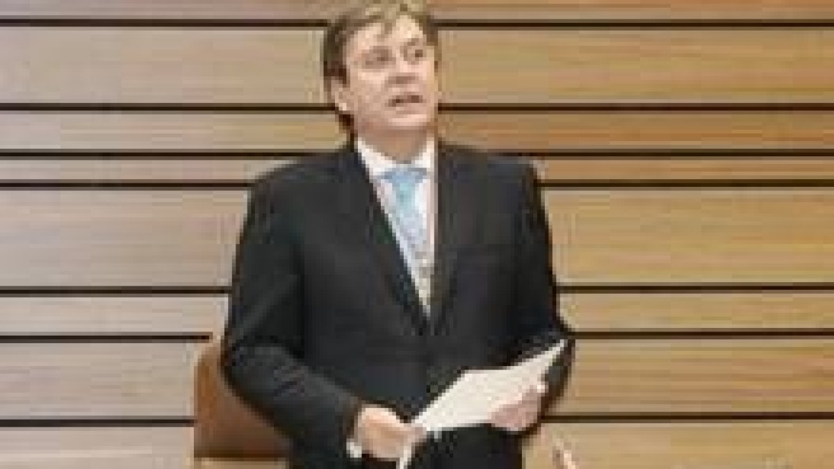 José Manuel Fernández Santiago en un momento de su discurso