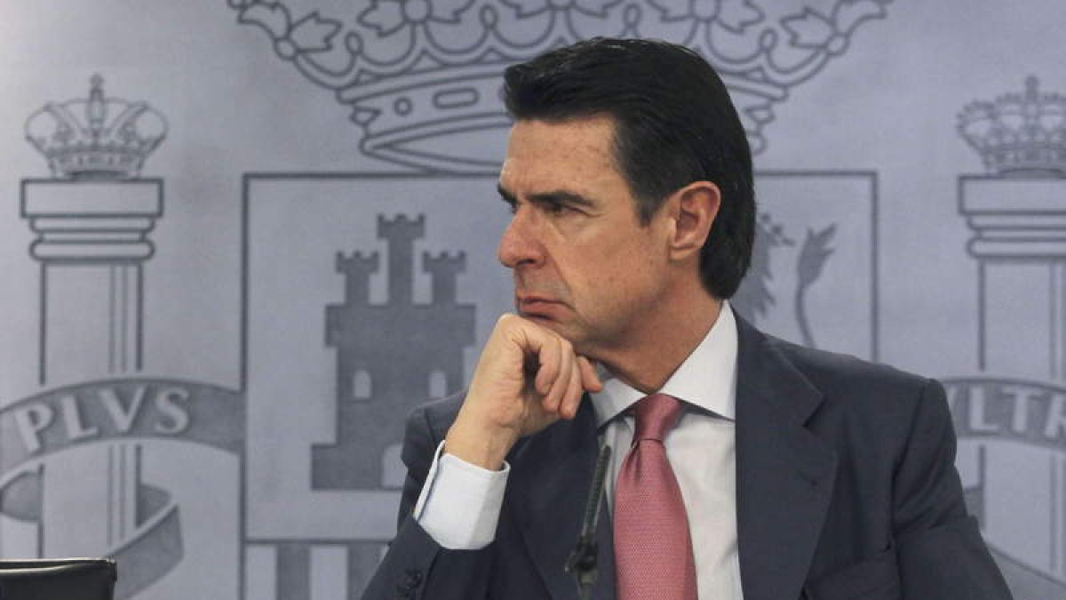 José Manuel Soria, ayer tras el Consejo de Ministros que aprobó la nueva normativa de renovables.
