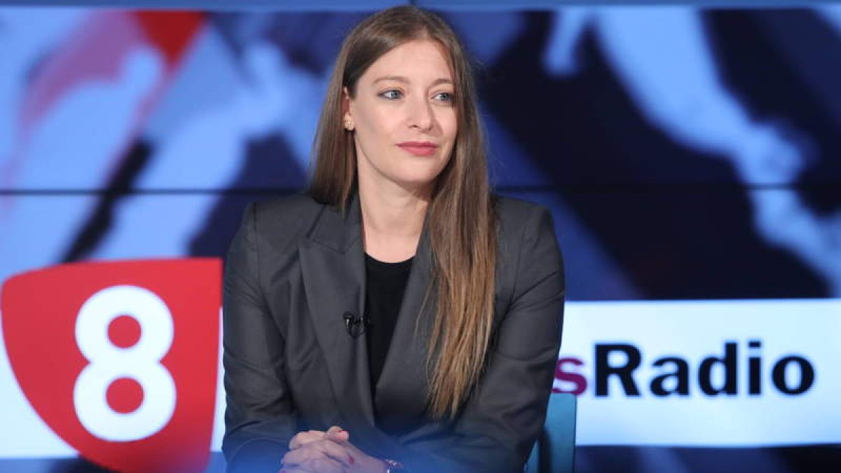 La delegada de la Junta en León, Ester Muñoz, durante el debate de ‘El Filandón’. RAMIRO