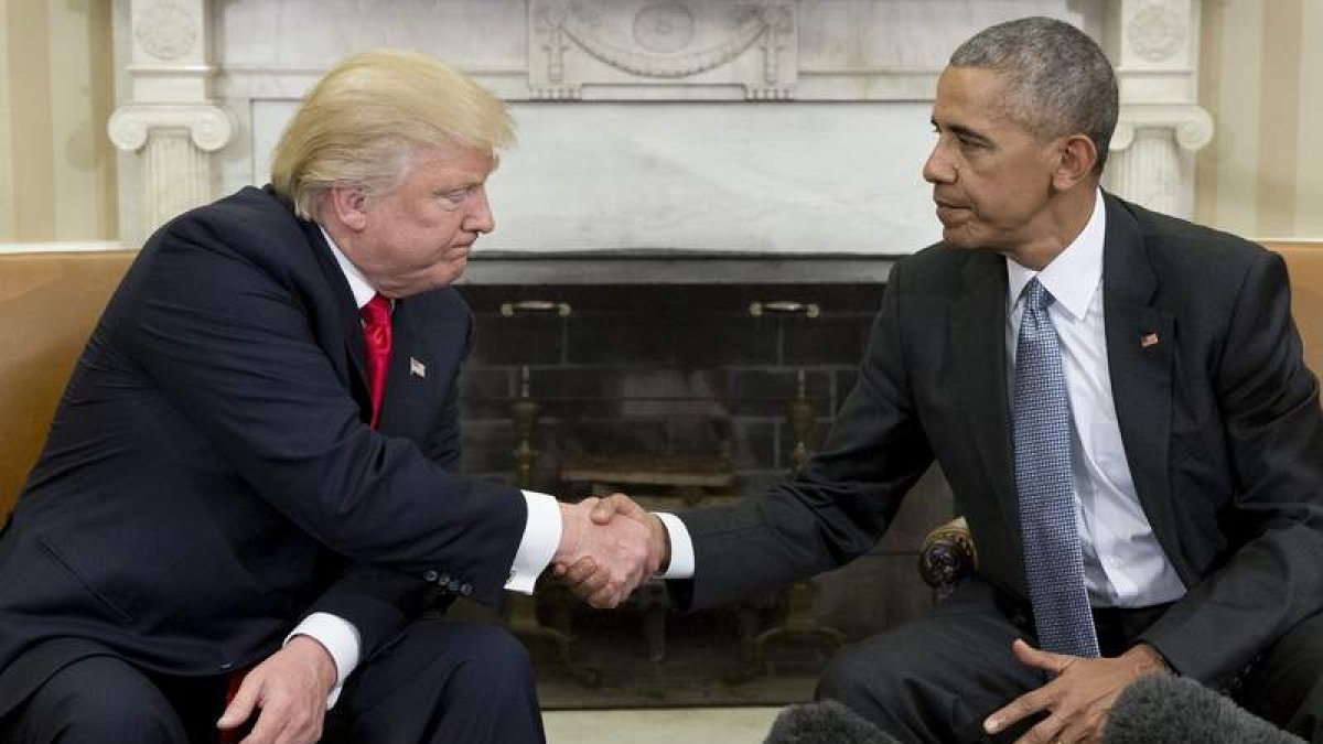El presidente de los Estados Unidos, Barack Obama, saluda al presidente electo Donald Trump. M.R.