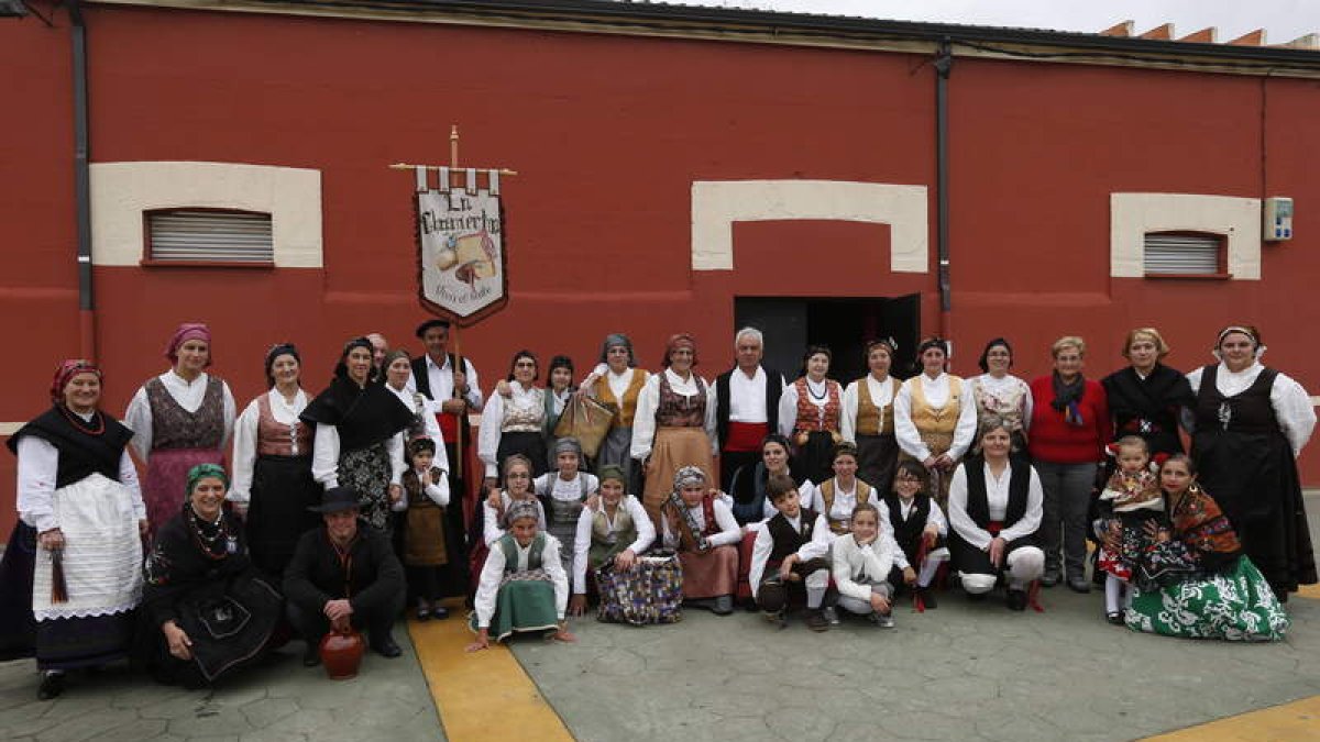Uno de los grupos que ayer actuó en el festival que se celebró este fin de semana.