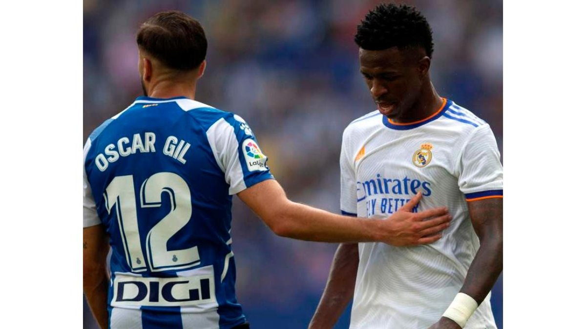 Vinicius no tuvo su día, muy perdido en la banda y sin rematar a puerta en todo el encuentro. E. F.