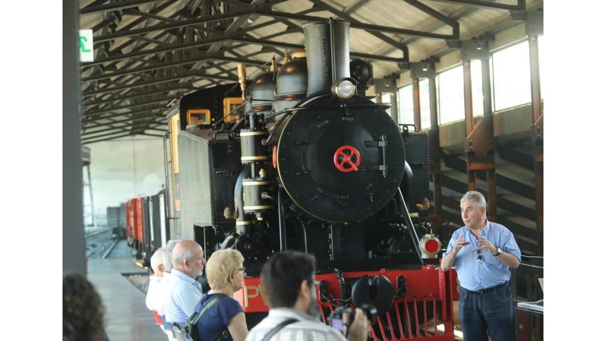 Una de las locomotras del PV del Museo de la Energía. L. DE LA MATA