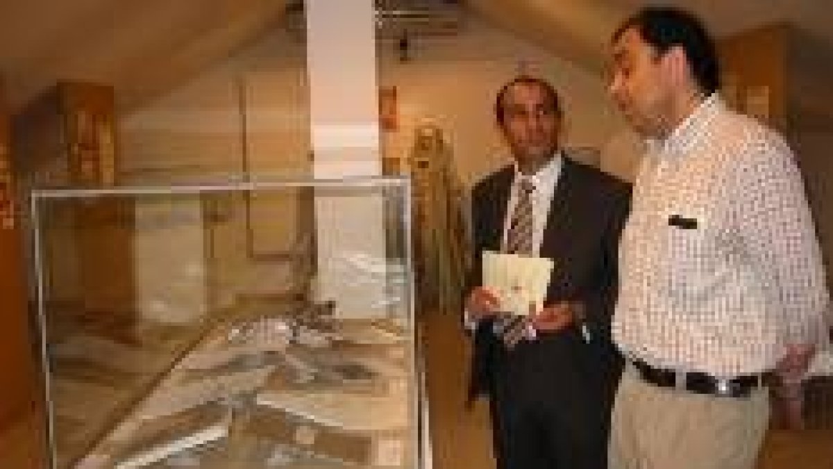 El Museo Alto Bierzo de Bembibre exhibe medio centenar de ediciones del Señor de Bembibre
