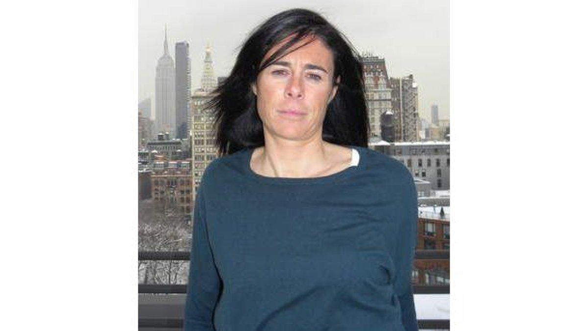 La alpinista vasca ayer en un rascacielos en Nueva York.