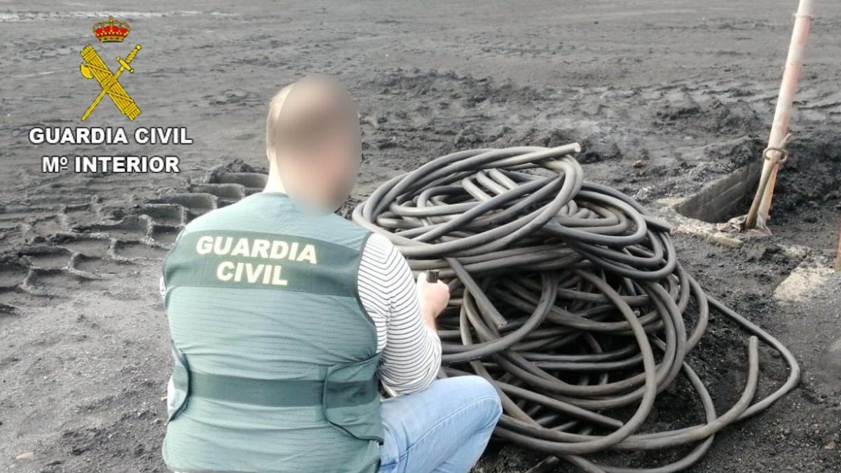 La Guardia Civil detiene a una persona por el  robo de cobre en una instalación minera. GUARDIA CIVIL