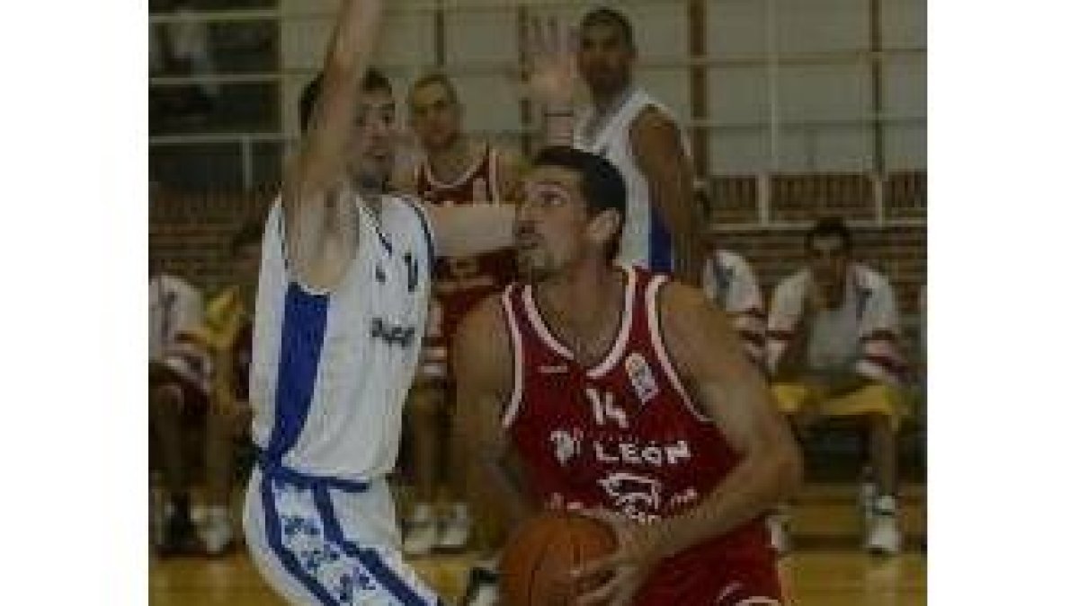 Sony intenta impedir que Martín lance, en pretemporada en Astorga