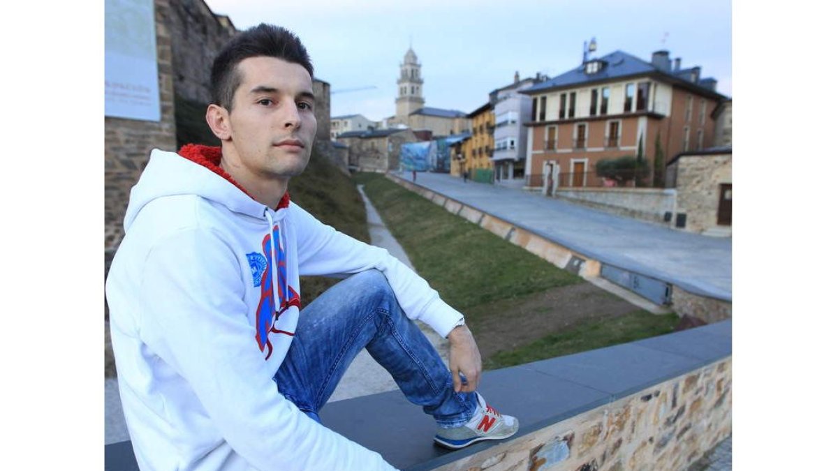 Ivi Vales se perderá el partido del sábado ante el Somozas.