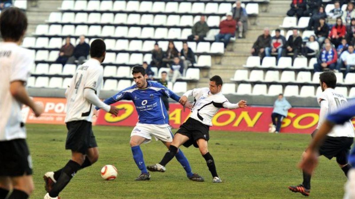 Un partido del Ontinyent CF.
