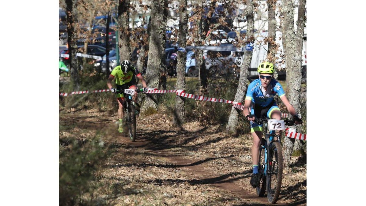 La BTT volvió a brillar en Bembibre. ANA F. BARREDO