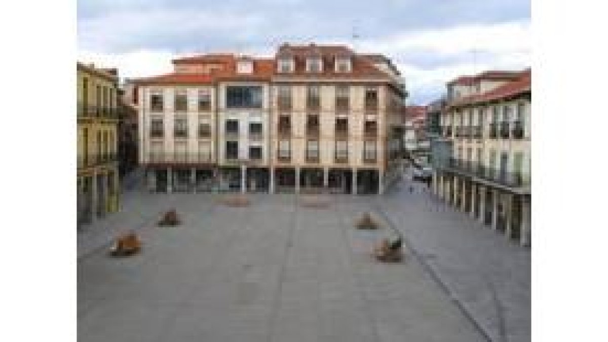 Una imagen emblemática de la plaza Mayor vista desde la balconada consistorial
