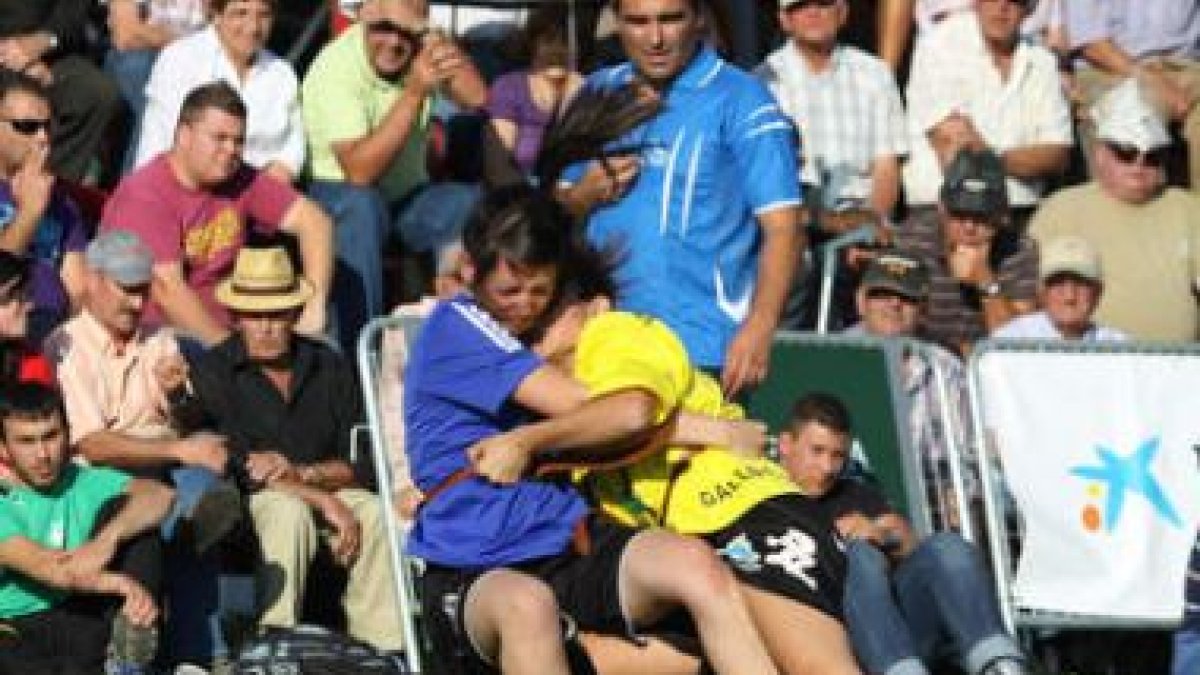 El tercer puesto en ligeros le sirvió a Noelia Morala para consolidar triunfo en la Liga.