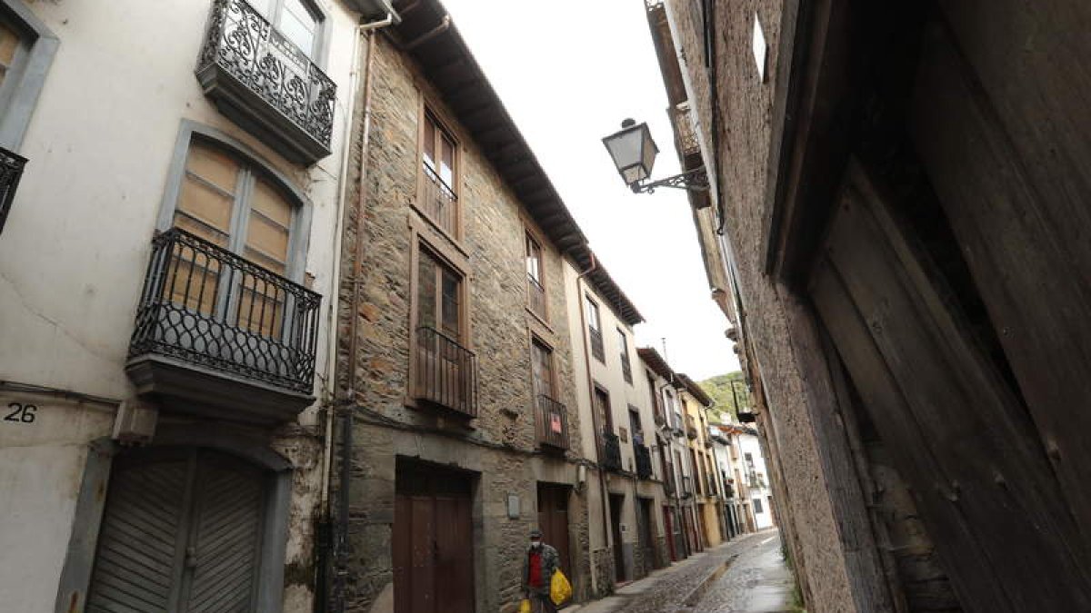 Calle del Agua de Villafranca del Bierzo. L. DE LA MATA