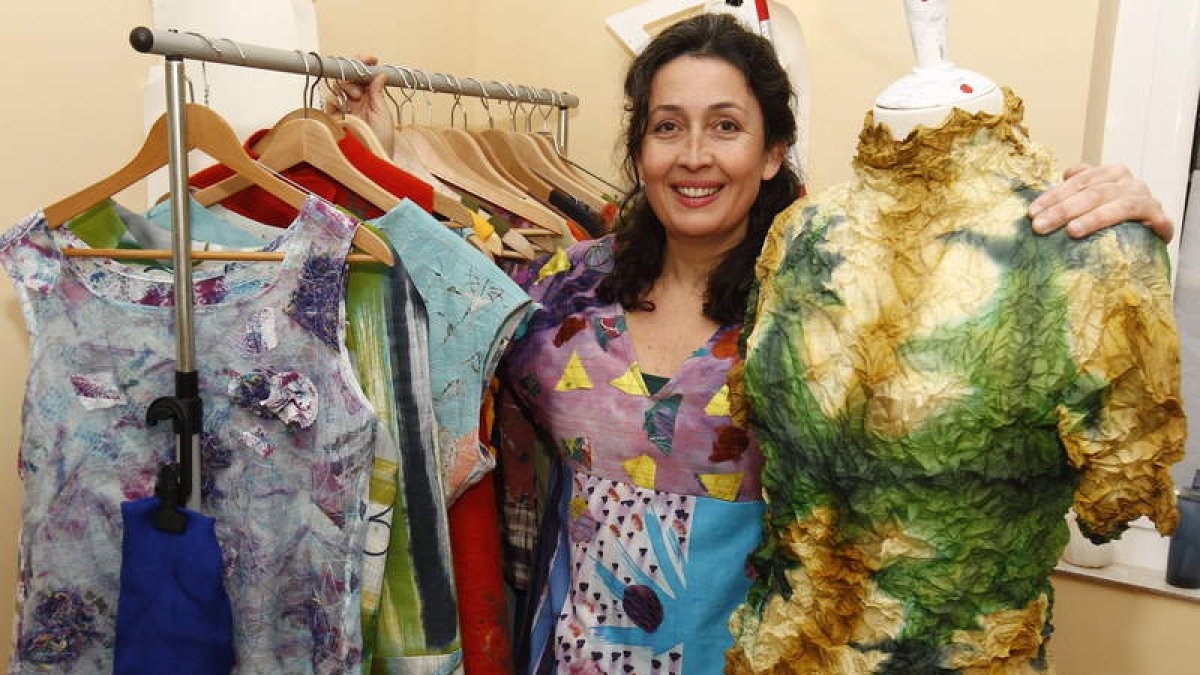 Begoña Ordás es su tallerde Sedanía Arte Textil.