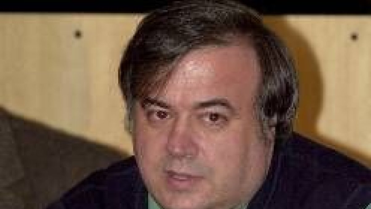 Fernández Chicarro, en una imagen de archivo, durante una rueda de prensa ofrecida en Madrid