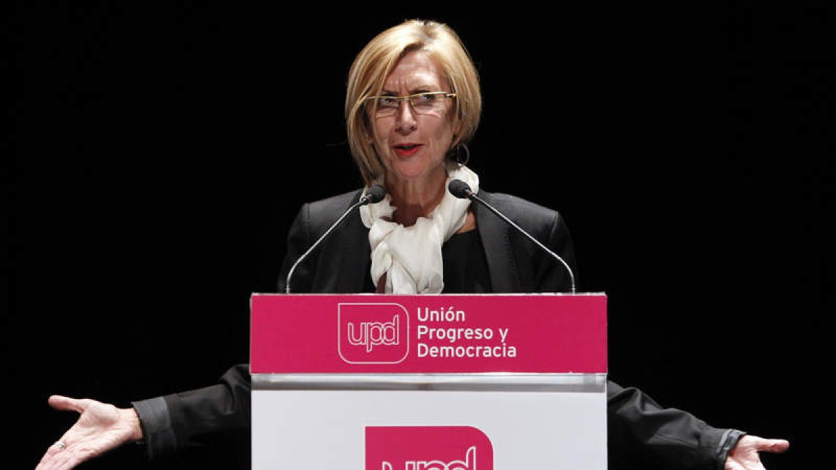 Rosa Díez, ayer, en un mitin.