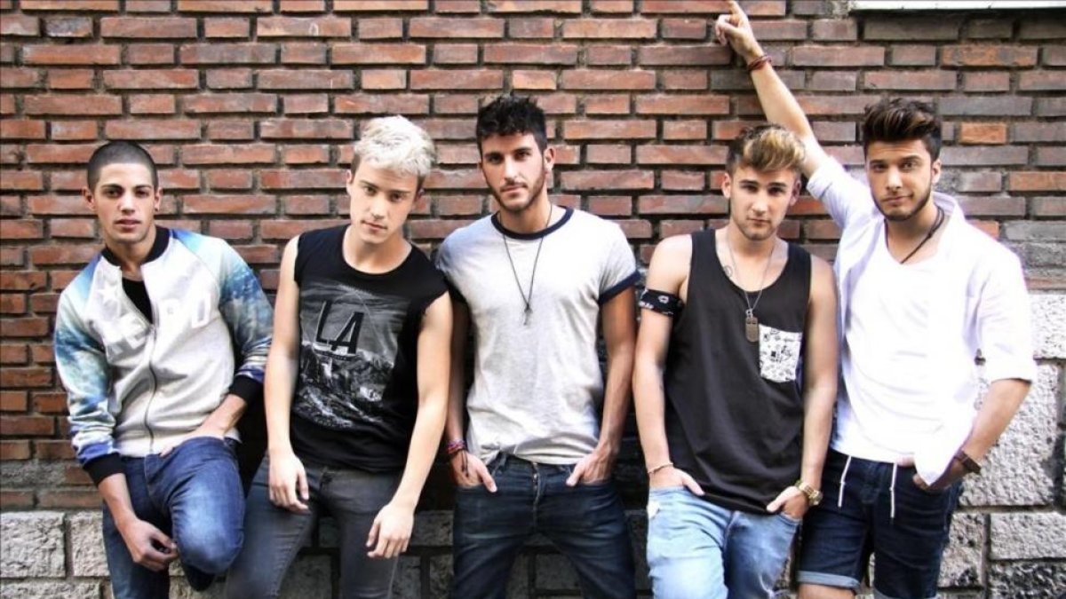 Una foto promocional de Auryn.