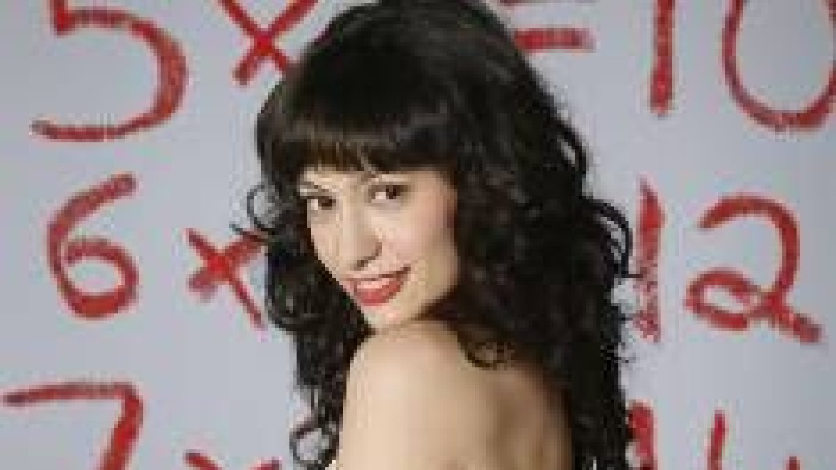 Natalia Verbeke confiesa que admira mucho a Penélope Cruz