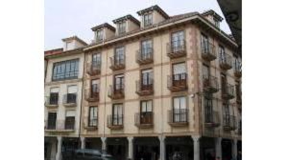 La plaza Mayor fue escenario habitual de desfiles militares y otros actos en épocas conflictivas