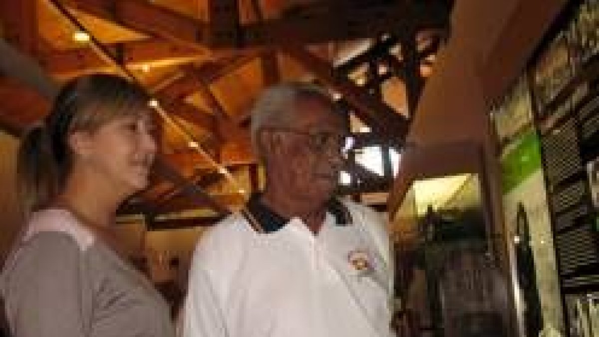 Magaz acompañó a Rosillo, ayer en su visita al Museo de la Radio