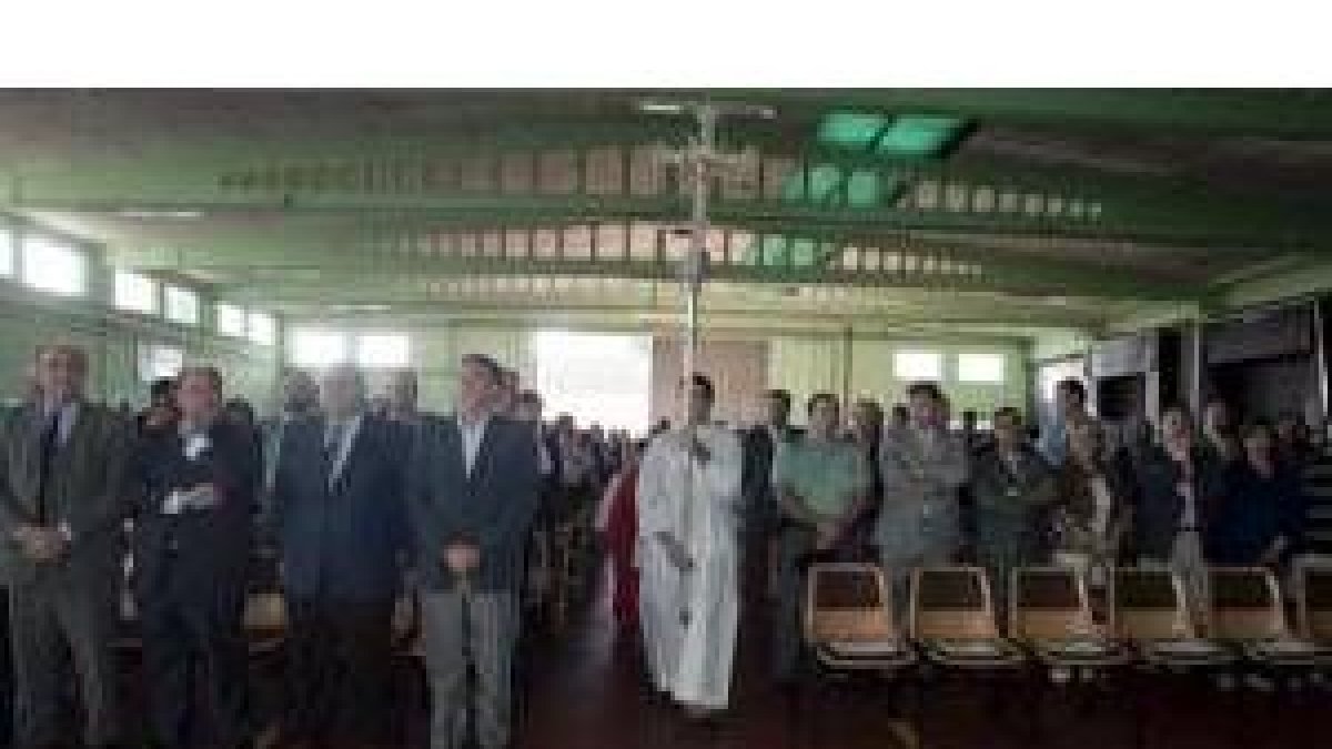 Un momento de la homilía celebrada en recuerdo de las víctimas del accidente de Villada