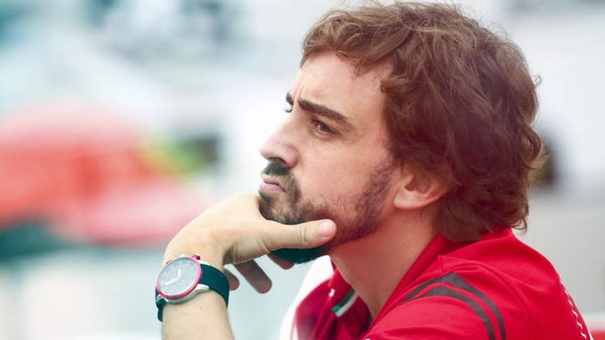 Fernando Alonso medita su futuro de cara al próximo destino en la Fórmula 1.