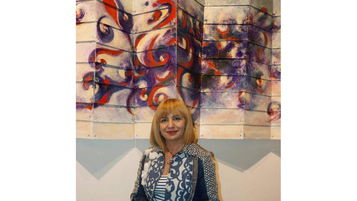 La artista leonesa Ana Cristina Pastrana. CUEVAS